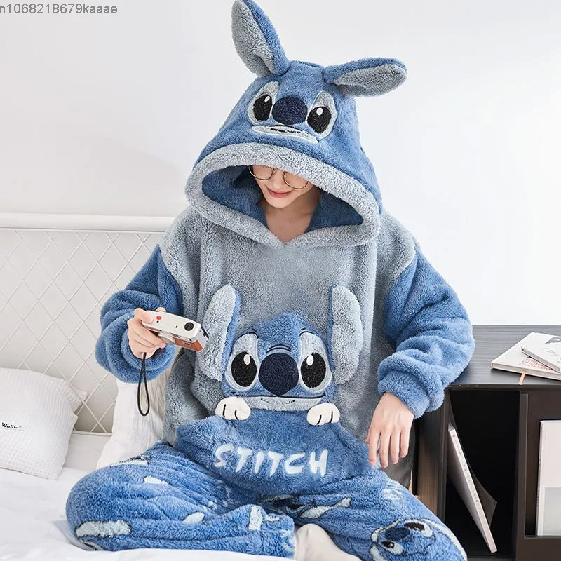 Disney-Pyjama en peluche Stitch pour couples, pull mignon imbibé de sourire, haut et pantalon, vêtements de nuit pour femmes et hommes, ensemble de