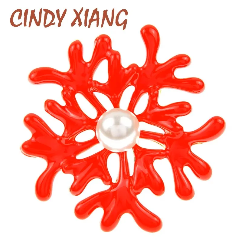 CINDY XIANG New Arrival Ename Red Snowflake Brooches Autum Winter Design Fashion Party Pearl Brooch Pin High Quality Accessories