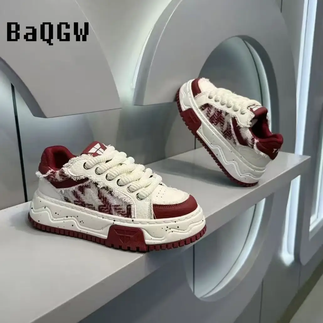 

2026 Spring Vintage Frayed Plaid Patchwork Platform Sneakers Elevated Thick Sole Casual Walking Shoes for Daily Streetwear