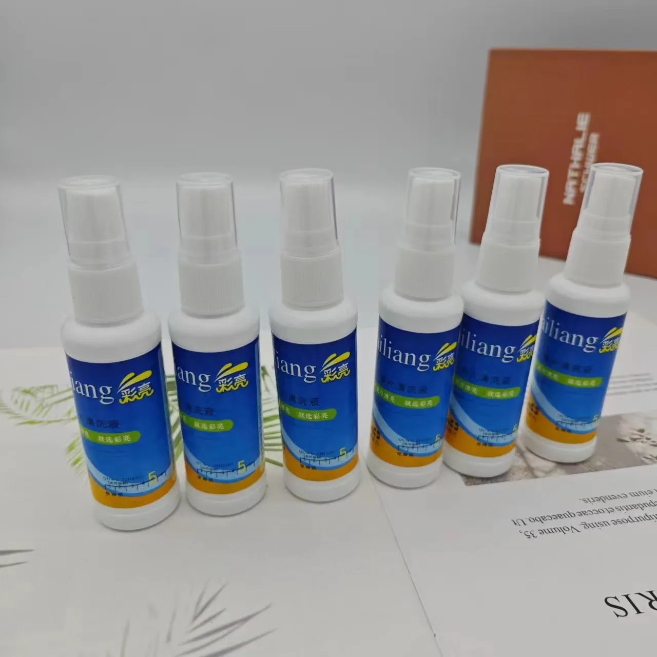 Glasses Lens Cleaner Spray Solution Multi Purpose Cleaner for Eyeglass Phone Laptop Screen Camera Lens Anti-fog Stain Remover