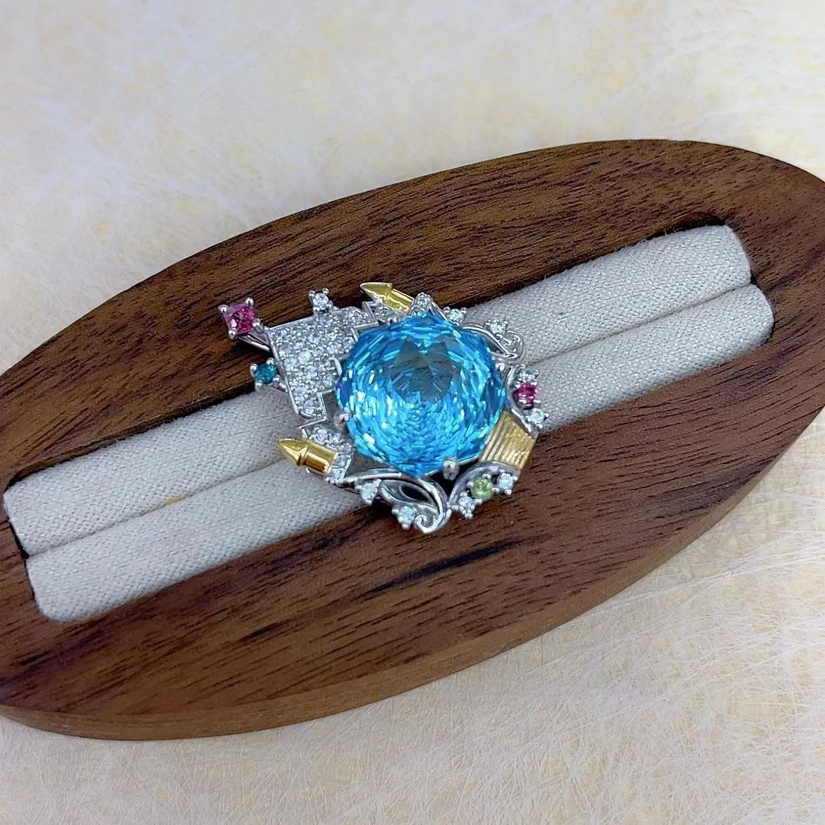 

Romantic Castle Topaz Pendant 14mm with Silver Chain, S925 Sterling Silver White Gold Plated