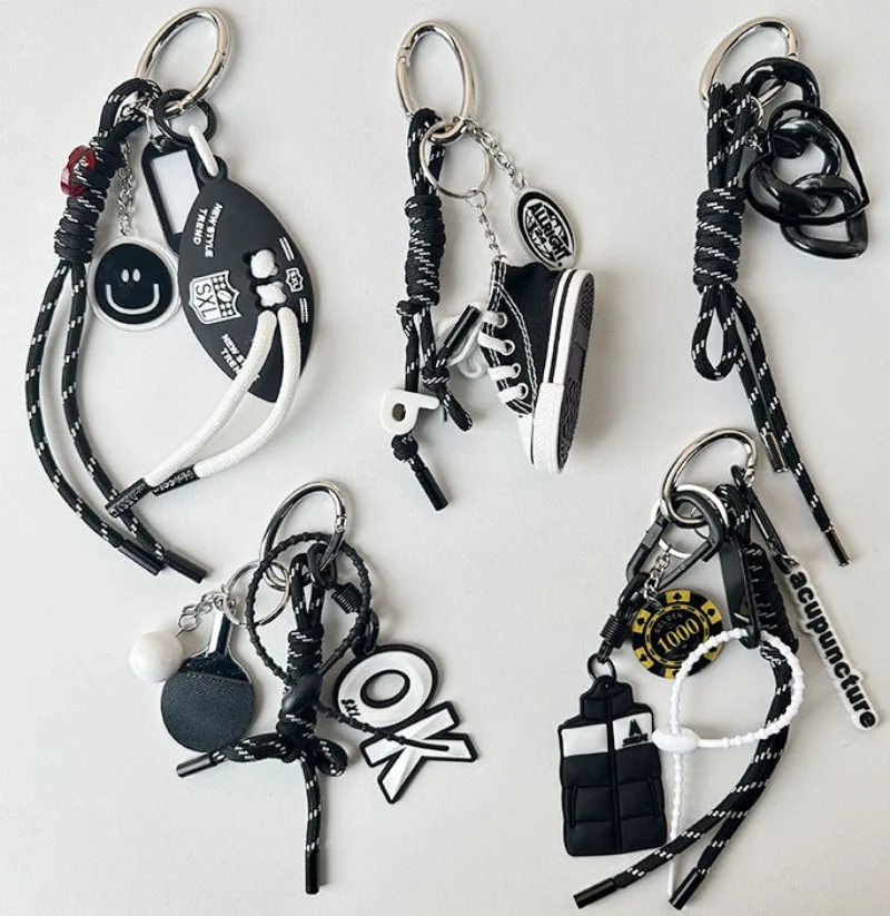 New Creative Miu Bag Hanging Cartoon Bear Avatar Mini Golf Keychain Miu Braided Rope Bag Pendant Black Bag Creative Accessories