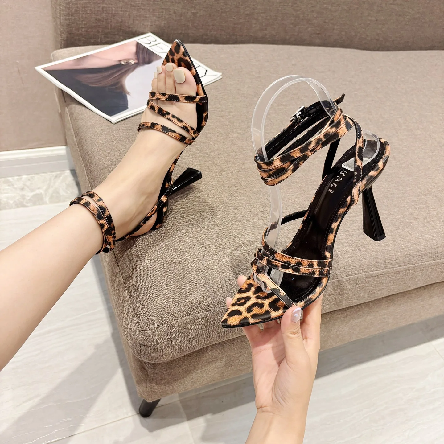 Alionly Sharp Toed High Heels 2025 Summer Style Personality Leopard Print High-Heeled Sandals