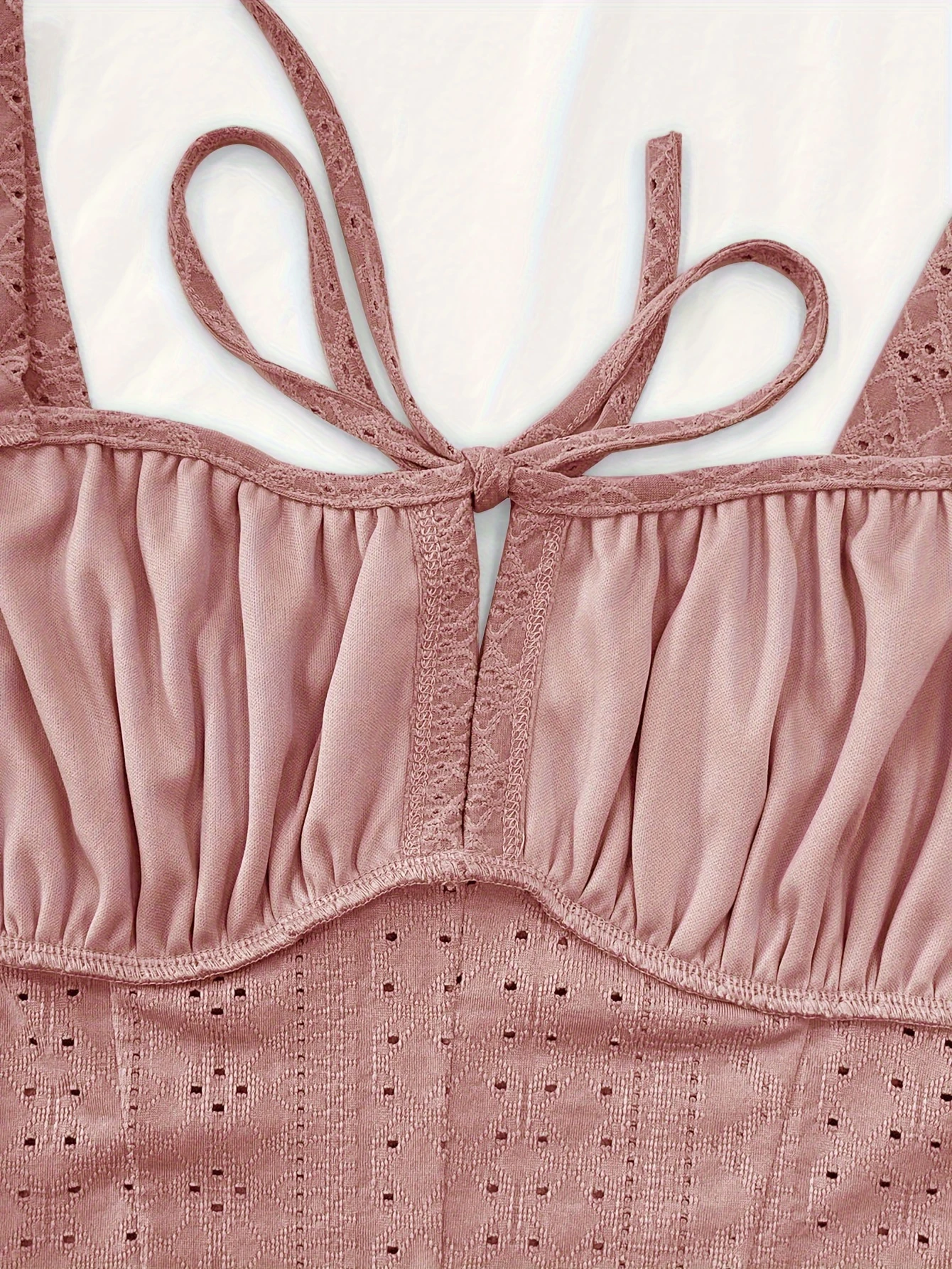 Sommerliches neues Y2K-Style sexy Crop Tank Top, schmal geschnittenes, tailliertes Club-Party-Alltags-ärmelloses Oberteil für Damen – Detail 4
