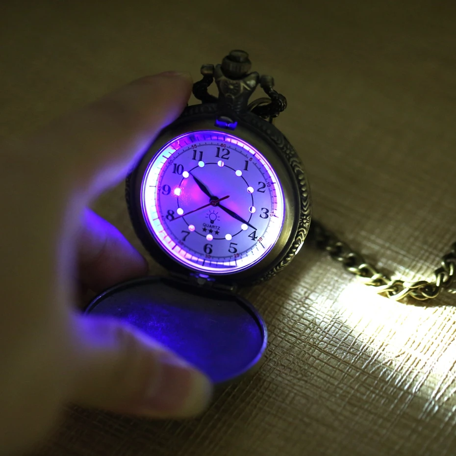 LED فلاش مضيئة خمر الهاتفي ساعة جيب كوارتز سلسلة البرونزية منحوتة قطار البخار Steampunk موتور السكك الحديدية الرجعية فوب ساعة ساعة