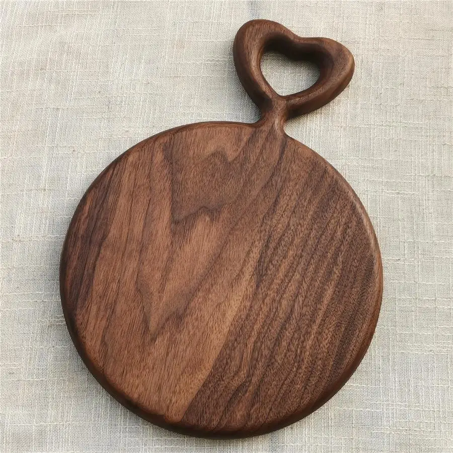 

Black Walnut Breadboard Posing Props Breakfast Board Heart Handle Whole Board Cutiing Board