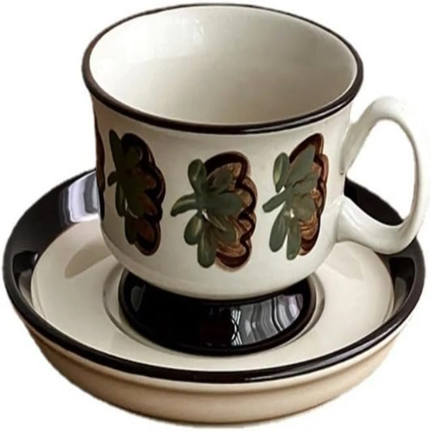 

tea and coffee lovers. Classic yet trendy tea cup and saucer set, elevating your morning routine. Exquisite craftsmanship and ti