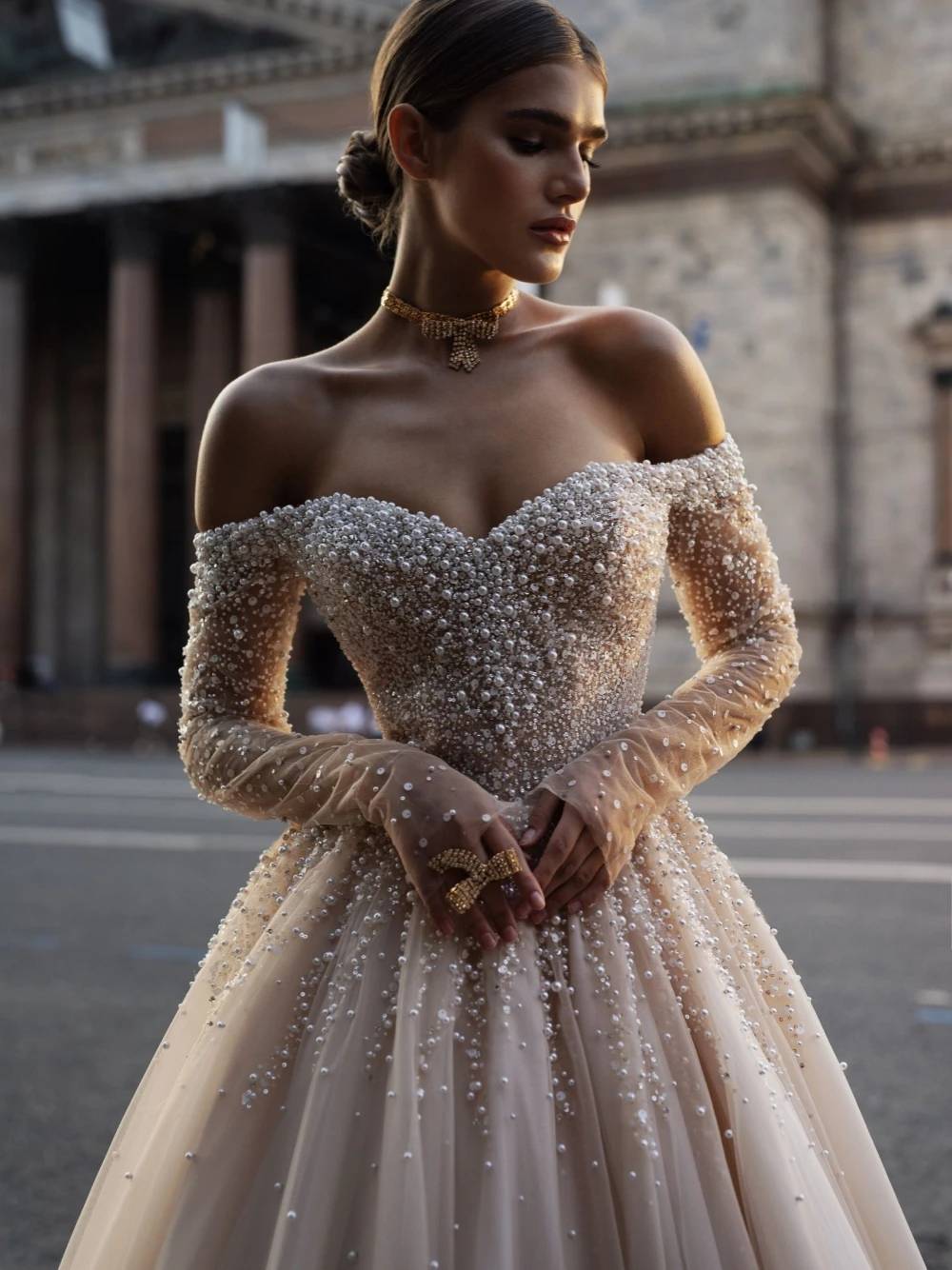 Graceful Off The Shoulder Wedding Dress Sparkly Sequins Pearls Dress For Bride Luxury Long Bridal Gown Customized Robe De Mariée