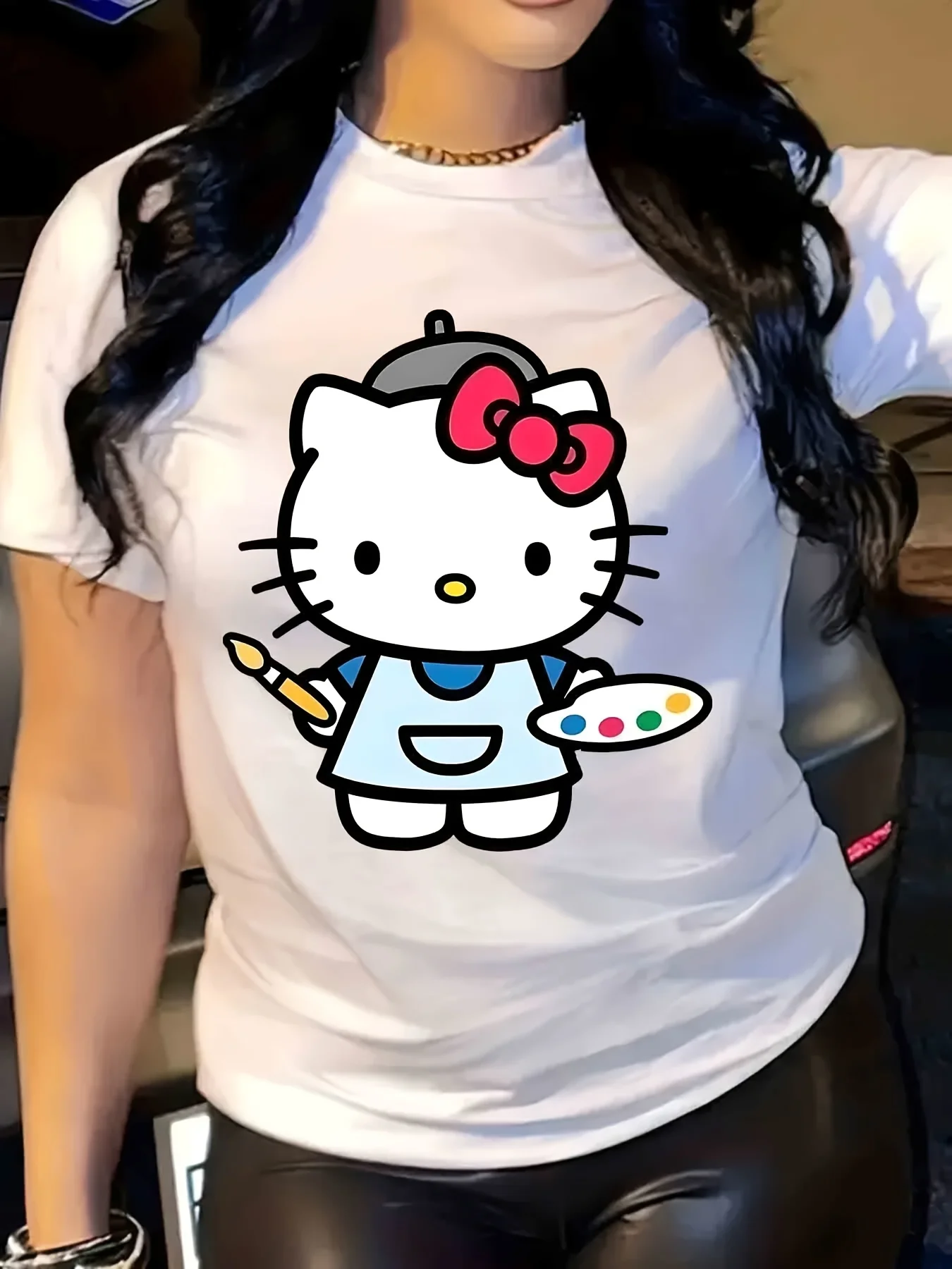 

Hello Kitty Graphic Printing Summer Autumn Winter Cotton Men's and Women's T-Shirts Short Sleeves Luxury Outdoor Sports Brand
