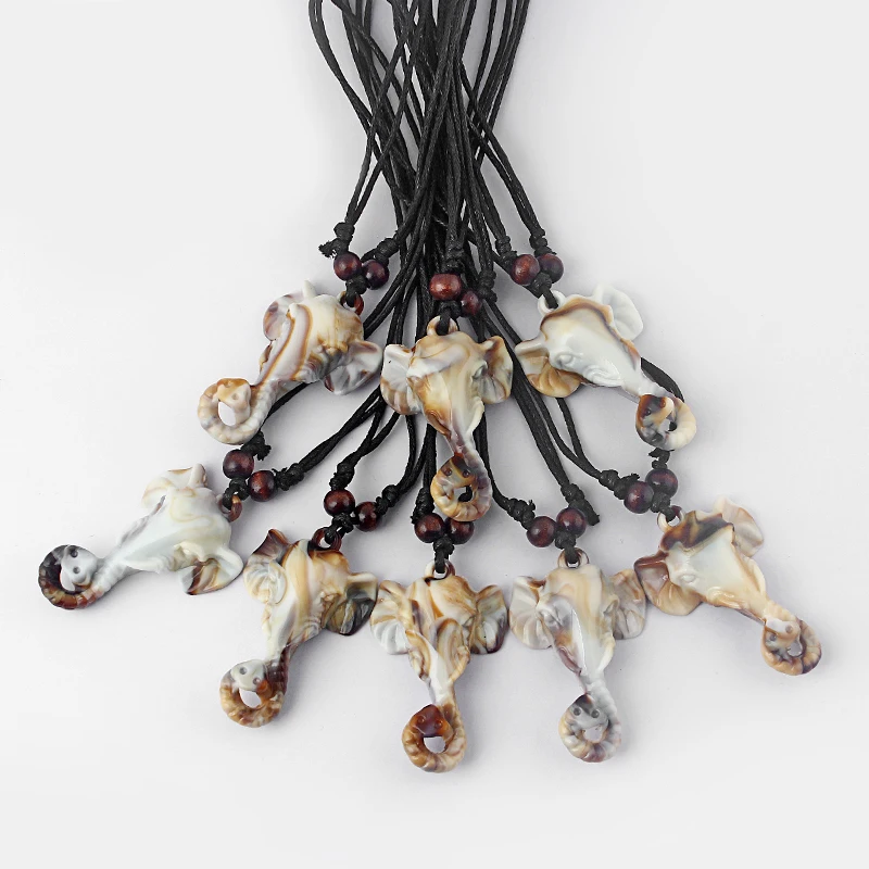 12pcs Imitation Yak Bone Elephants Nose Pendant Necklace Ethnic Tribe Totem Charms Necklace Neutral Fashion Jewelry Wholesale