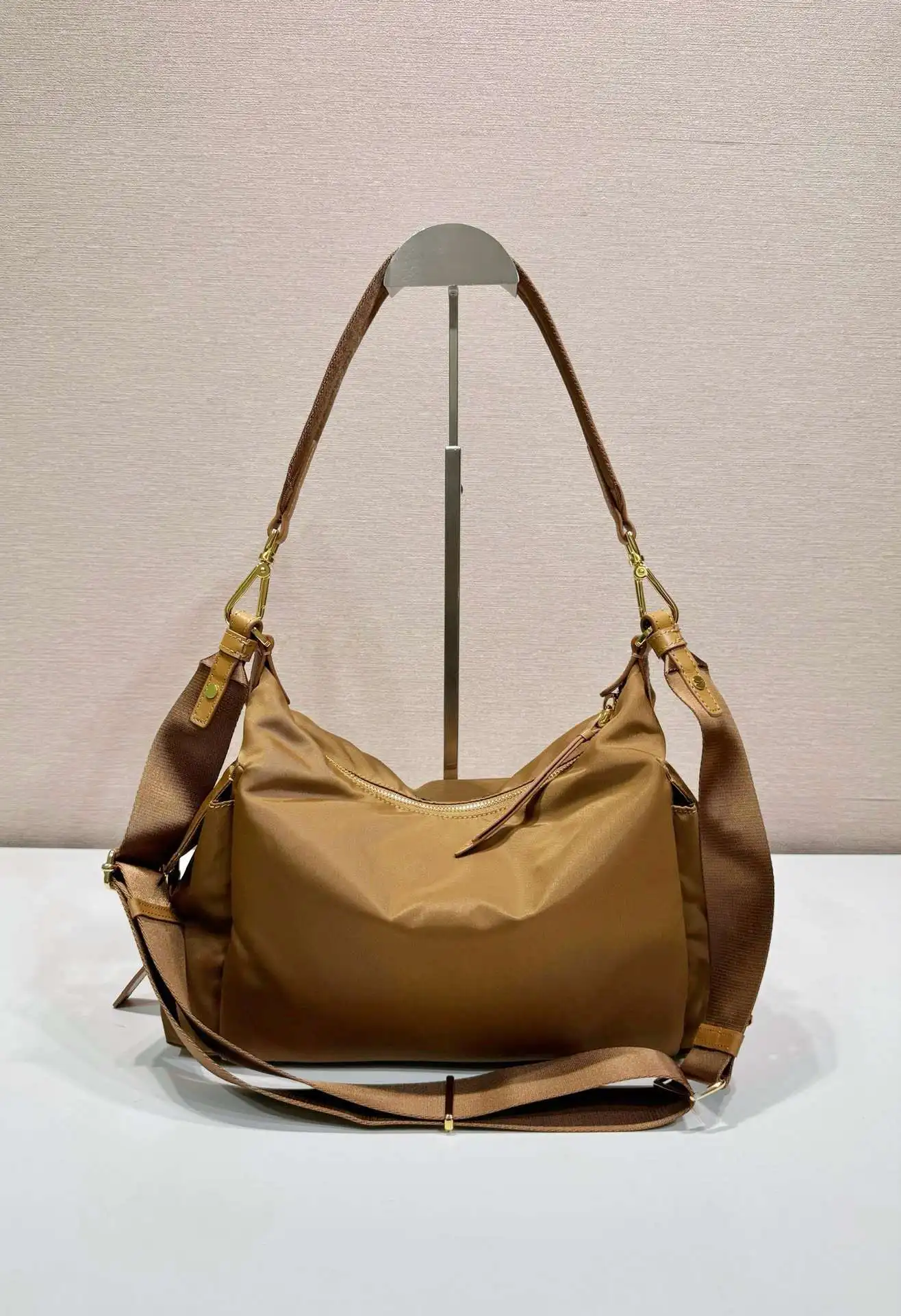 

Trending 2025! Stylish Lazy Aesthetic Shoulder Bag - Spacious Unisex Nylon Messenger Bag, Perfect for Daily Use