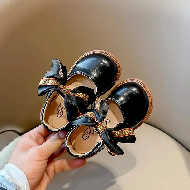 New Baby Girl Shoes Bow-knot Girl's Mary Janes Flats Soft Leather Shoes for Kids Children   Footwear Floral Ribbons Toddler