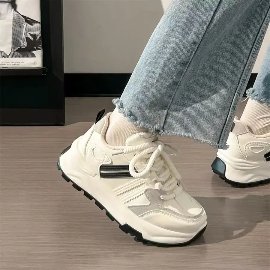 2026 Spring New Unisex White Dad Sneakers Simple Lightweight Soft Sole Women Casual Sports All Mat Daily Footwear
