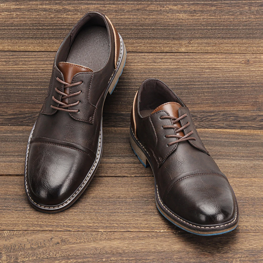 Herrenschuhe mit blauer Außensohle, Akzent-Schuhe für Männer, Business-Büro-Stil, Herrenschuhe mit Cap-Toe, Derby, zweifarbiges Design. – Detail 9
