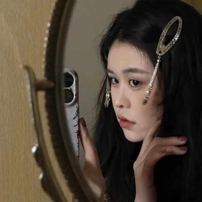 خمر جوفاء خارج مشبك شعر Y2K هندسية شرابة الشعر BB كليب الشرير المعادن الجانب دبوس الشعر الكورية إكسسوارات الشعر