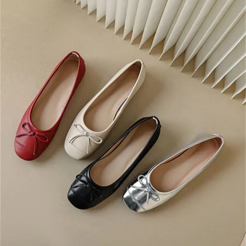 

Новые универсальные женские туфли из мягкой красной кожи с квадратным носком, на мягкой плоской подошве, с низким каблуком и неглубоким вырезом