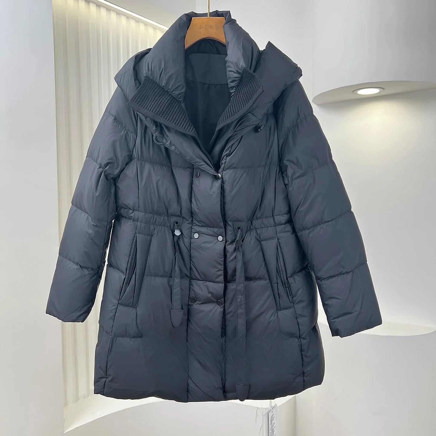 Winter New Down Jacket Women's Jacket Commuting Windproof Hooded Goose Jacket