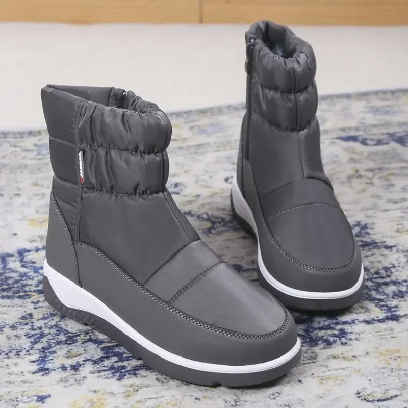 Botas de nieve impermeables para mujer, botines gruesos y cálidos con plataforma de felpa larga, zapatos acolchados de algodón antideslizantes para invierno, novedad de 2023