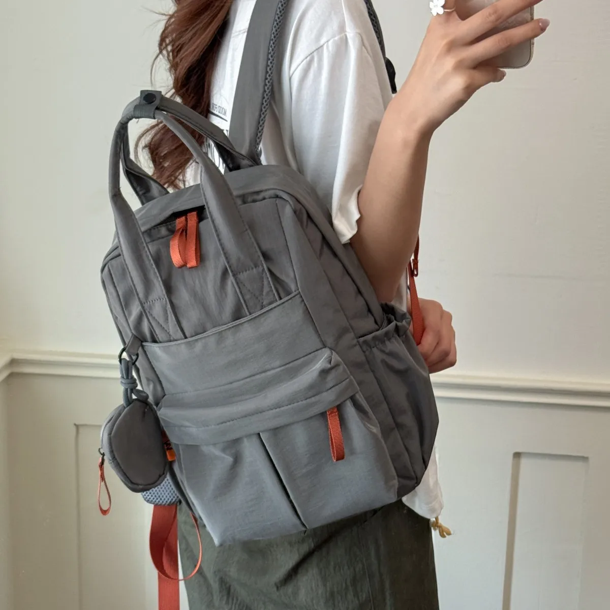 Casual Lightweight Women Backpack Large Capacity Daypack for Adults, Suitable for Daily Commuting, Outdoor Walking, Short Travel