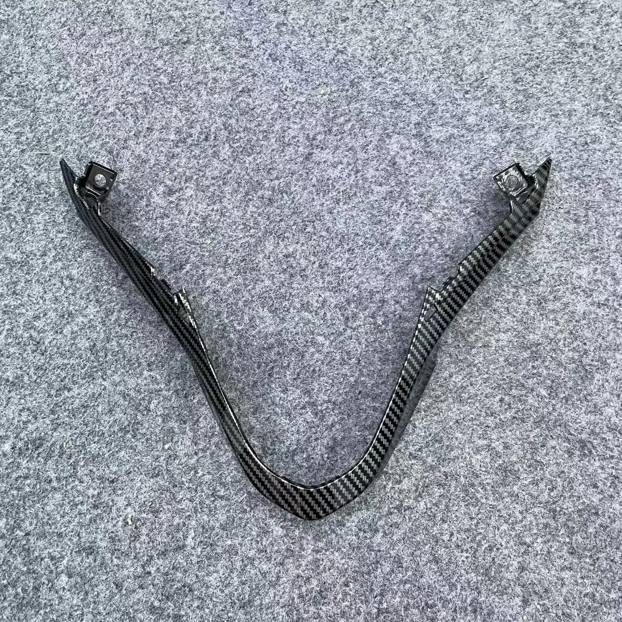 ABS motorcycle fairings are suitable for GSXR1300, GSX1300R hood edge strips 2021 2022 2023 2024 21 22 23 24  carbon fiber paint
