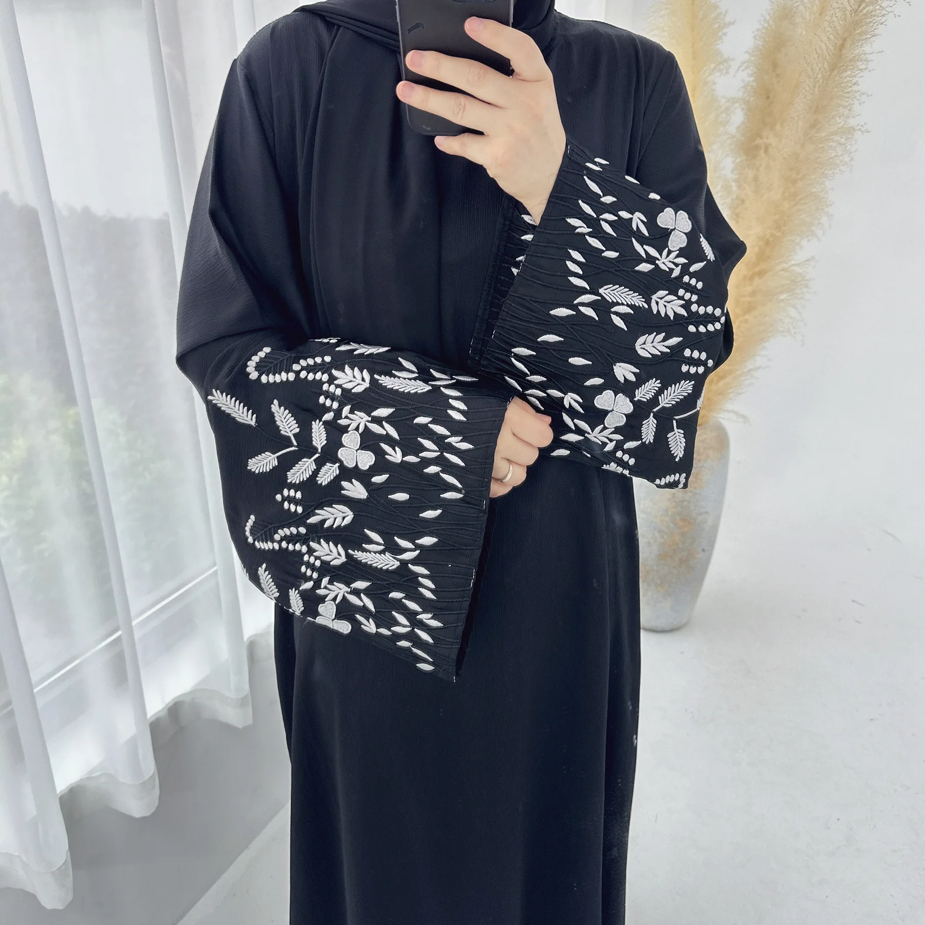 Closed Abaya Muslim Party Long Dress Elegant Leaf Embroidery Abayas for Women Dubai Turkey Islamic Clothing Kaftan Hijab dresses