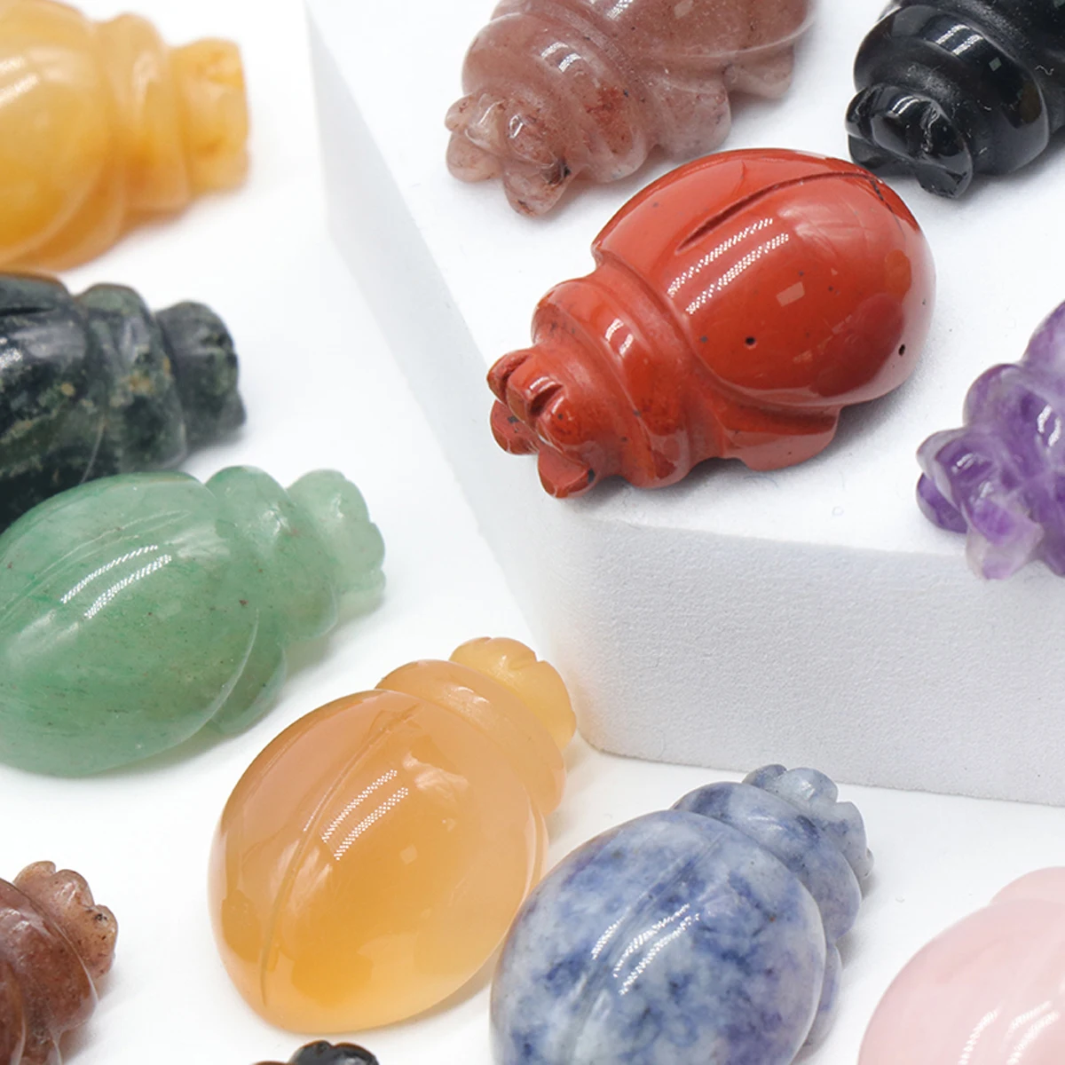 1PC Natural Stone Carved Insect Decor Ladybug Healing Crystal Crafts Ornament Polished Gemstone Home Decoration Gift