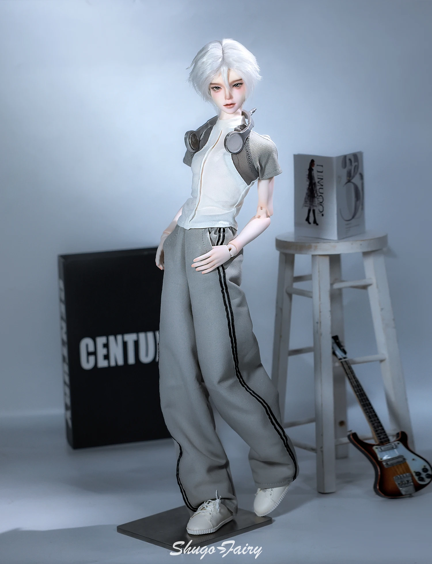 ShugaFairy 1/4 Thugoy A Fullset BJD Bubo Casual Minimalist Everyday Youth Grey-and-White Sportswear MC Resin Ball Jointed Doll