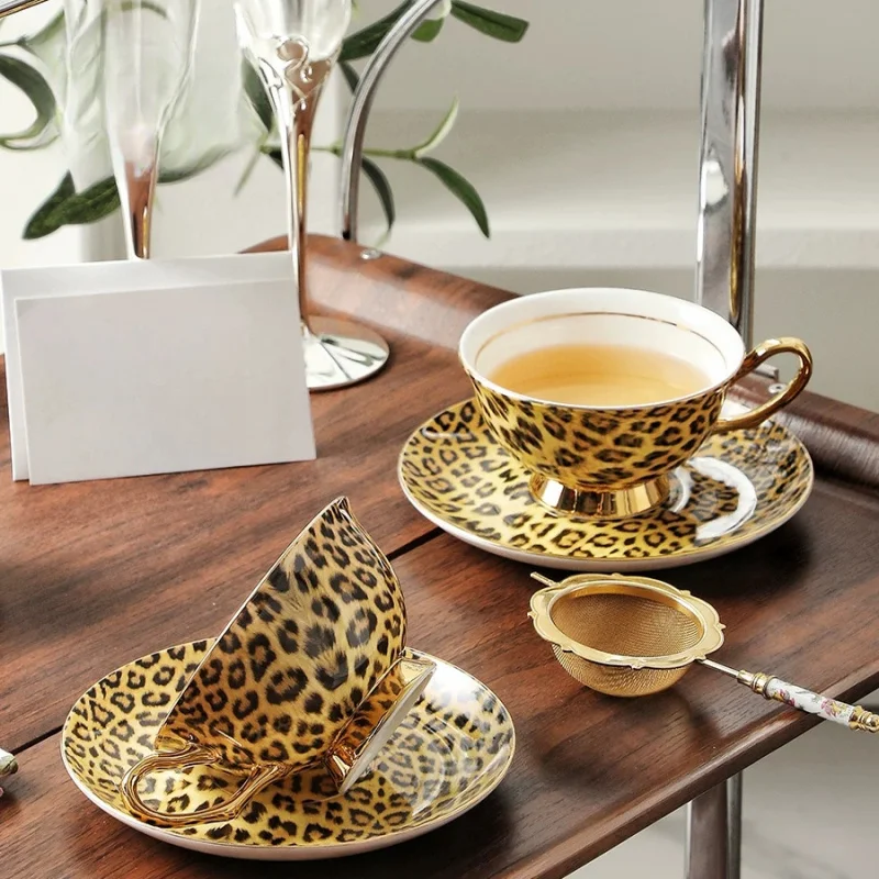 Leopard Pattern Bone China Cup And Plate Set European Gold-Plated Ceramics Coffee Glass And Saucer Birthday Gift For Girls