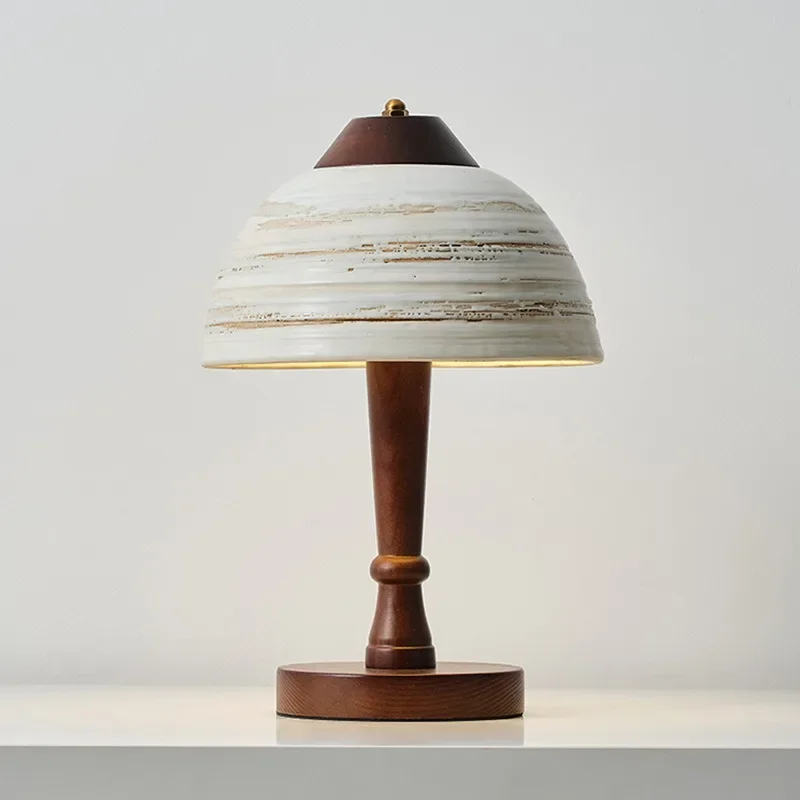 

GHJUYIOL Japanese retro ceramic living room table lamp designer, solid wood hotel lighting fixtures for homestay bedrooms, bedsi