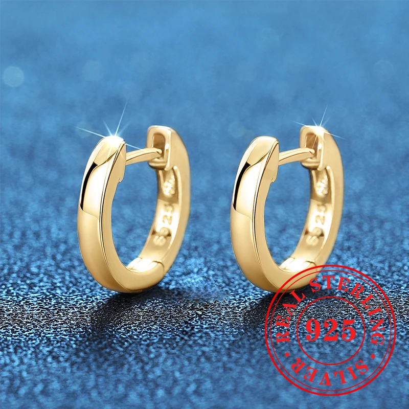 

Huitan минималистичный стиль, маленькие круглые серьги из стерлингового серебра 925 пробы для женщин и мужчин, гладкие украшения для ушей, массивные ювелирные изделия на каждый день