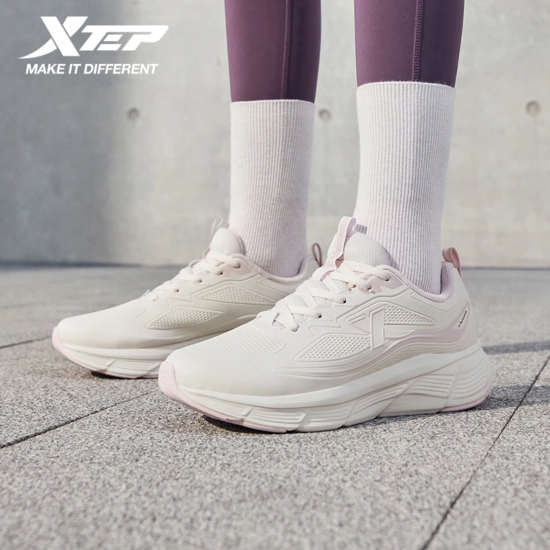 

Xtep Female's Cotton Shoes 2025 Winter Comfortable Lightweight Fashion Elasticity Sole Low Top Jogging Sneakers 875418370024