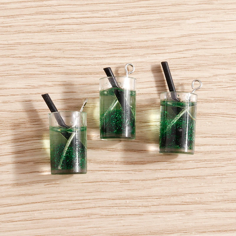 Tusember 10 Stück Harz-Anhänger in Form von Sprudelwasserflaschen, Saft- und Milchtee-Flaschen für Schmuck, DIY-Ohrringe, Halsketten und Schlüsselanhänger – Detail 3