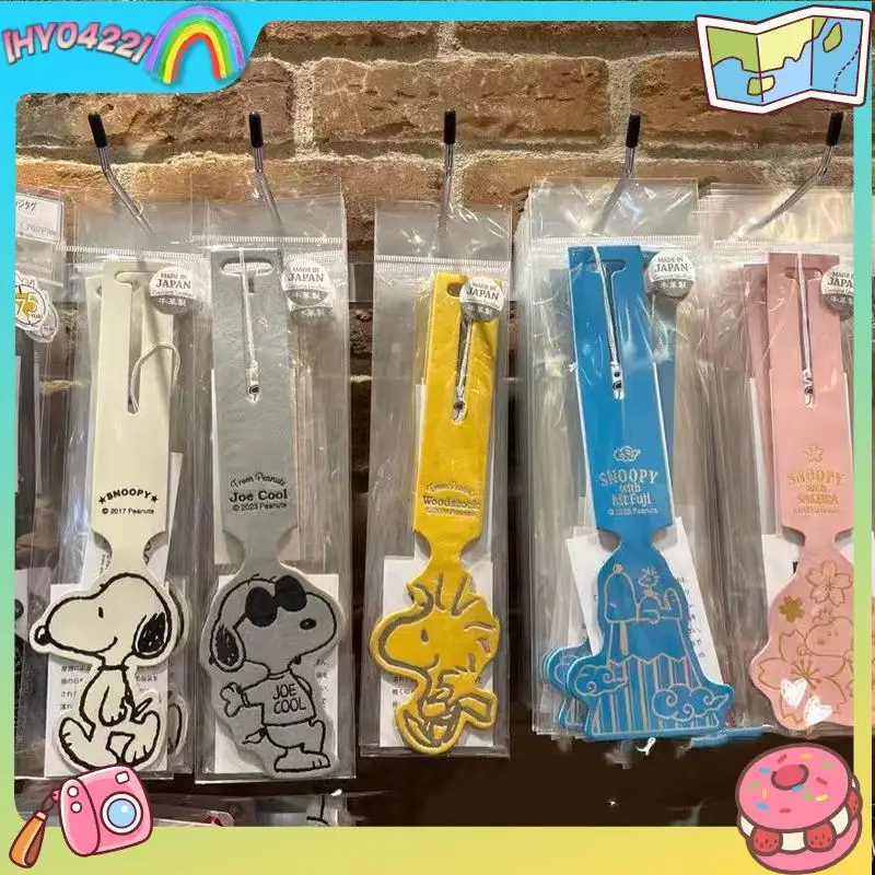 En Stock, etiqueta de equipaje de Snoopy, etiqueta de bolsa de viaje creativa de estilo japonés de dibujos animados bonitos para maleta, mochila, accesorios de viaje