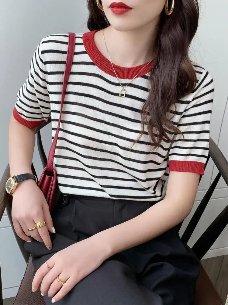 Black red stripe
