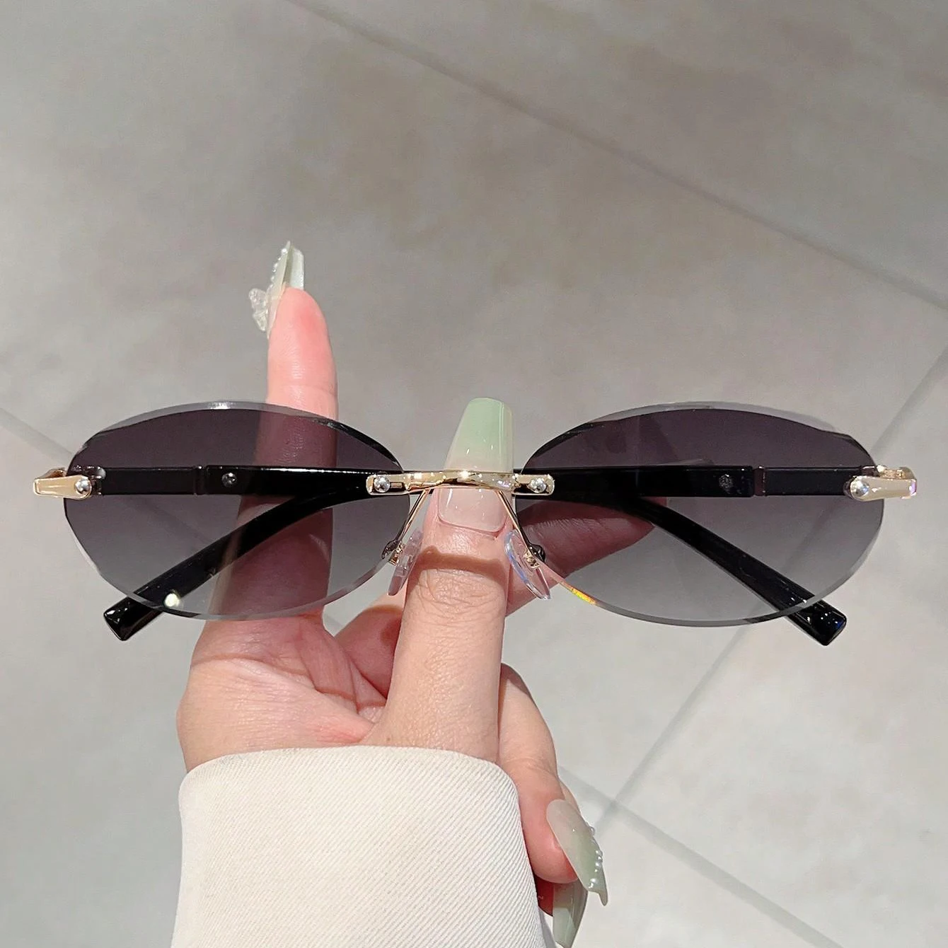 Trendige Sonnenbrille mit geschnittenem Rand, personalisierbar, ovaler Rahmen, neue rahmenlose Spicy Girl Hip-Hop-Sonnenbrille, Metall-DAMEN-Sonnenbrille, Herren-Su – Detail 15