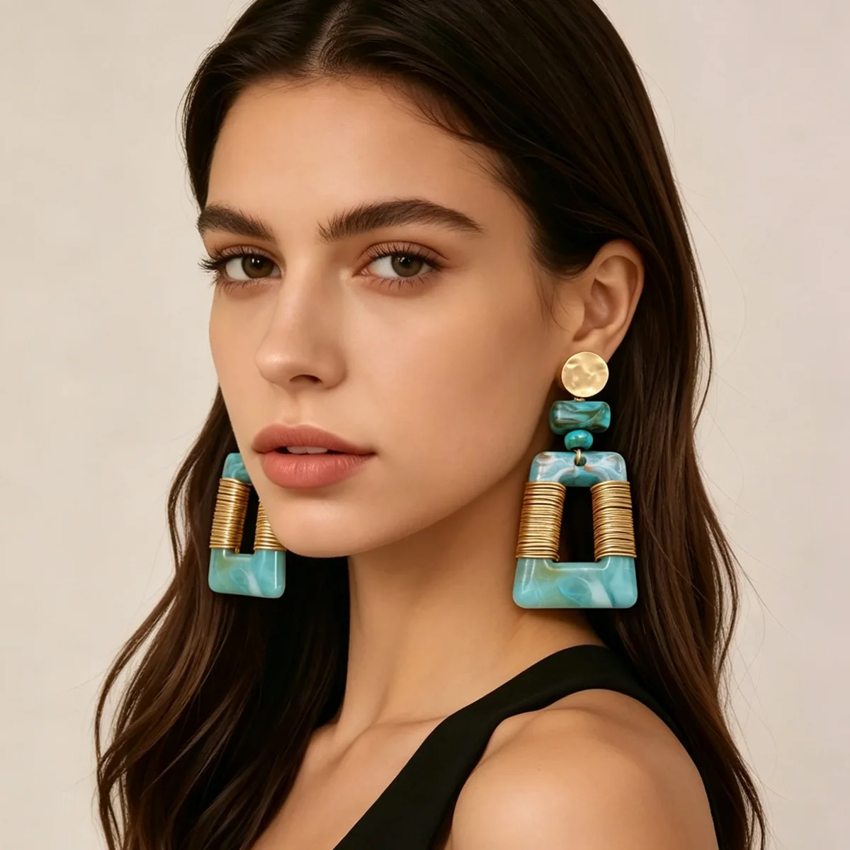 Maillard style retro smudge earrings geometric advanced sense trapezoidal design metal winding earrings women