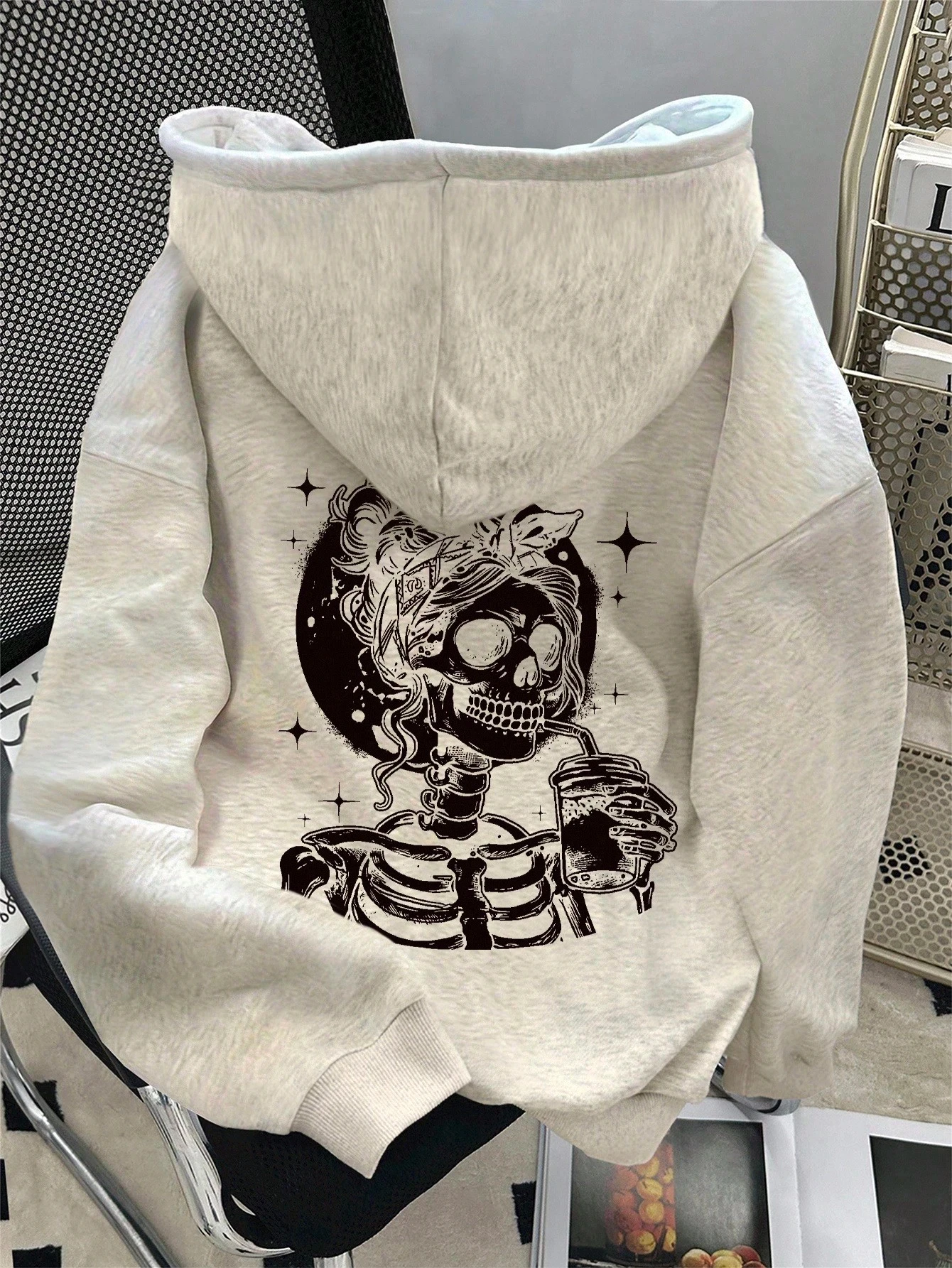 

European and American Hooded Sweatshirt with Clear Print for Halloween Style, Comfortable, Warm, Loose and High Street