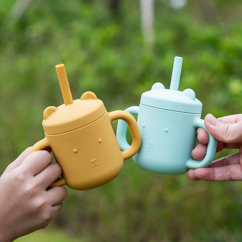 

1PCS BPA Free Safe Baby Cup Drinking Training Cartoon Shape Cup Baby Silicone Sippy Cups With Straw For Toddler Baby Items