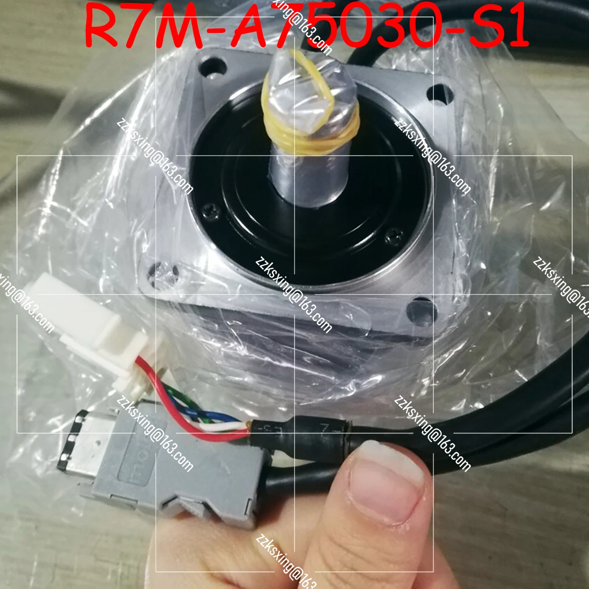 Bran-new R7M-A75030-S1   Original Servo Motor