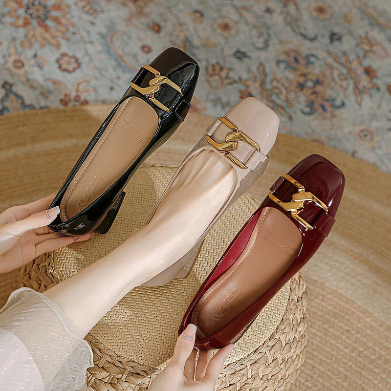 French-style square-toed high-heeled shoes for women, chunky heel, 2025 new model, red wedding shoes, spring and autumn patent l