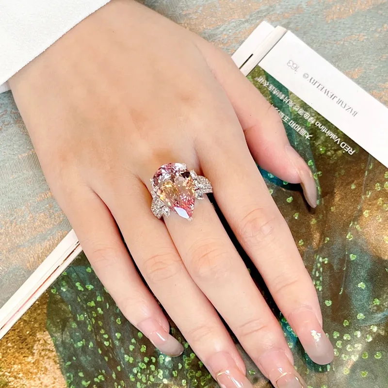 New Korean Ins Luxury Pink Drop-shaped AAA Zircon Ring Female Bride Wedding Engagement Jewelry Dating Ring Gift Bead Jewelry