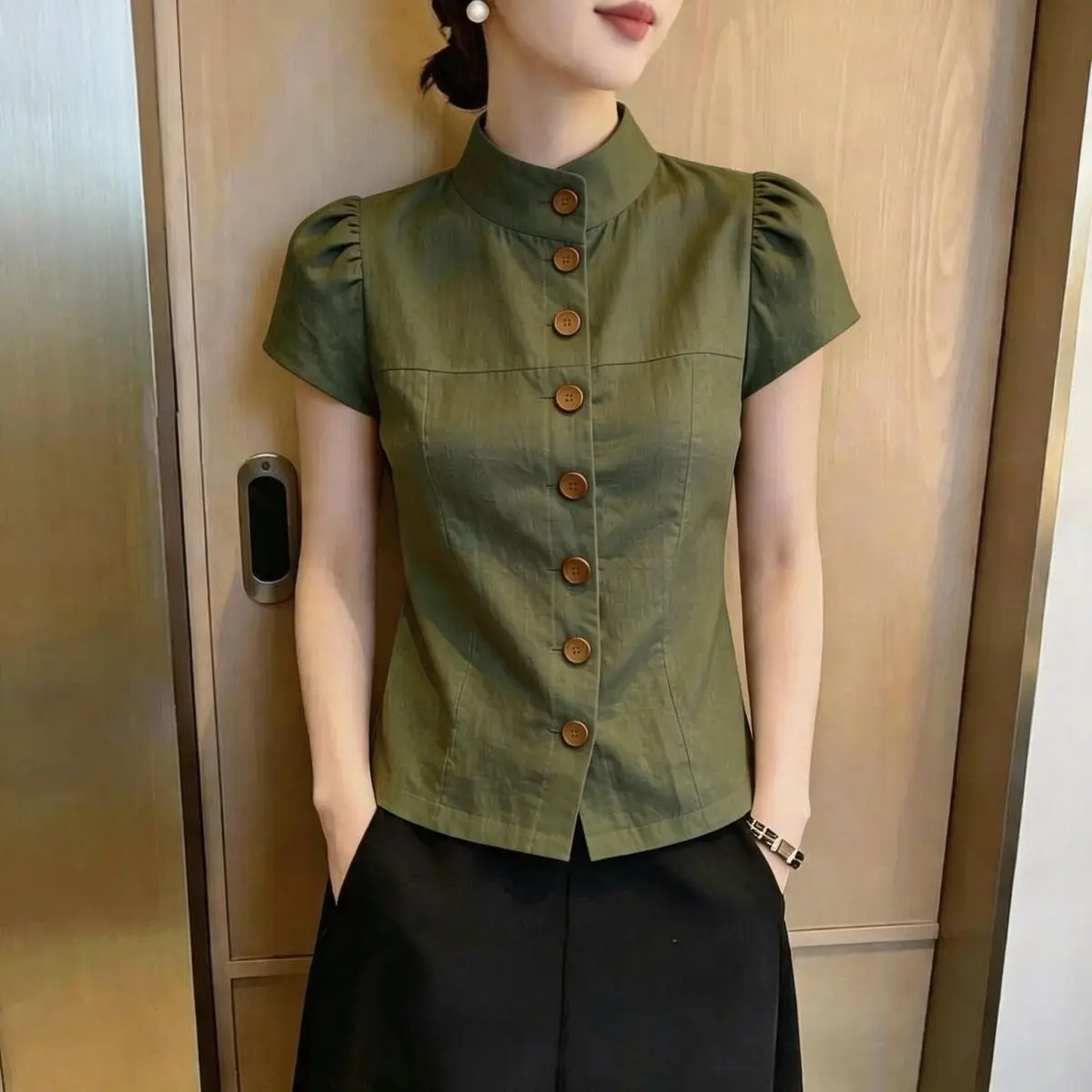 

Retro Style Military Green Button Short Sleeve Shirt Women's Summer New Style Age Reduction Slimming Personality Top