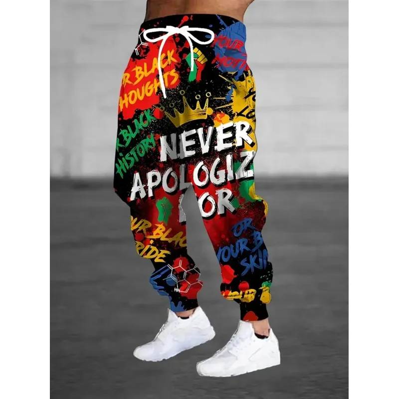 السراويل الرجالية الجديدة لخريف 2026 تتميز بالشارع كاجوال عصري ورياضي بطبعات حروف التاج ثلاثية الأبعاد للراحة