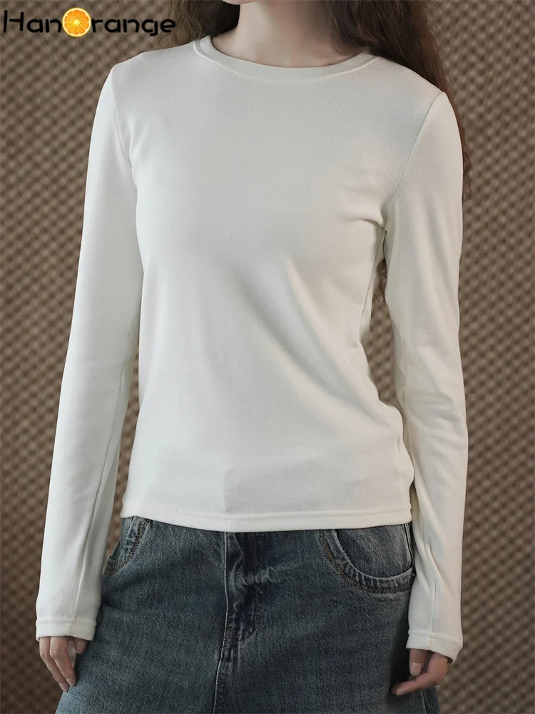 HanOrange 2025 الشتاء بسيط كسول س الرقبة البحرية رداء علوي من الصوف المرأة مريحة الدافئة سليم الأعلى أسود/أبيض حليبي