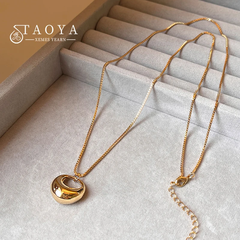 Goldene Farbe Kette Kreis Anhänger Herbst/Winter Lange Pullover Kette Für Frauen Nicht Verblassen Halskette Trendy Schmuck Zubehör