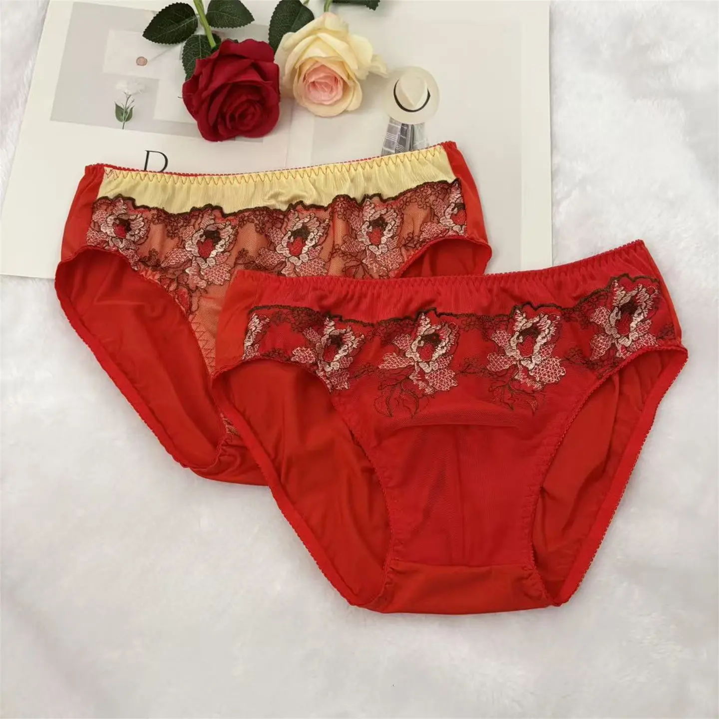 

Новые мужские трусы U-Convex с кружевной отделкой, сексуальные, облегающие, гладкие, удобные и дышащие для повседневной носки, мужское сексуальное нижнее белье.