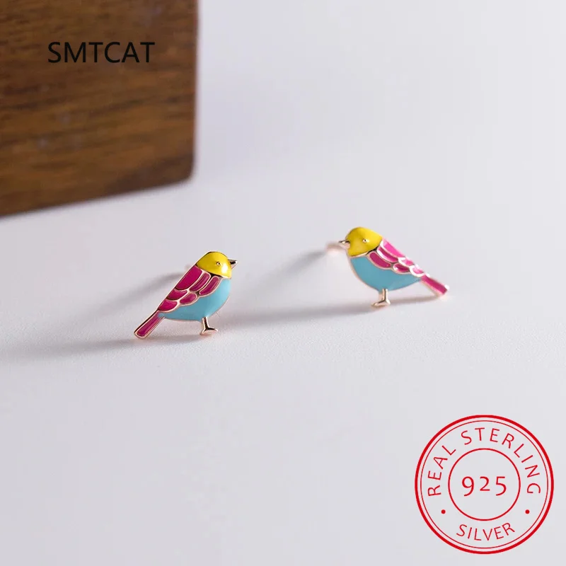 

Настоящее серебро 925 пробы, красочные мини-серьги-гвоздики с птицами для очаровательных женщин, милые животные, ювелирные изделия, изысканные аксессуары
