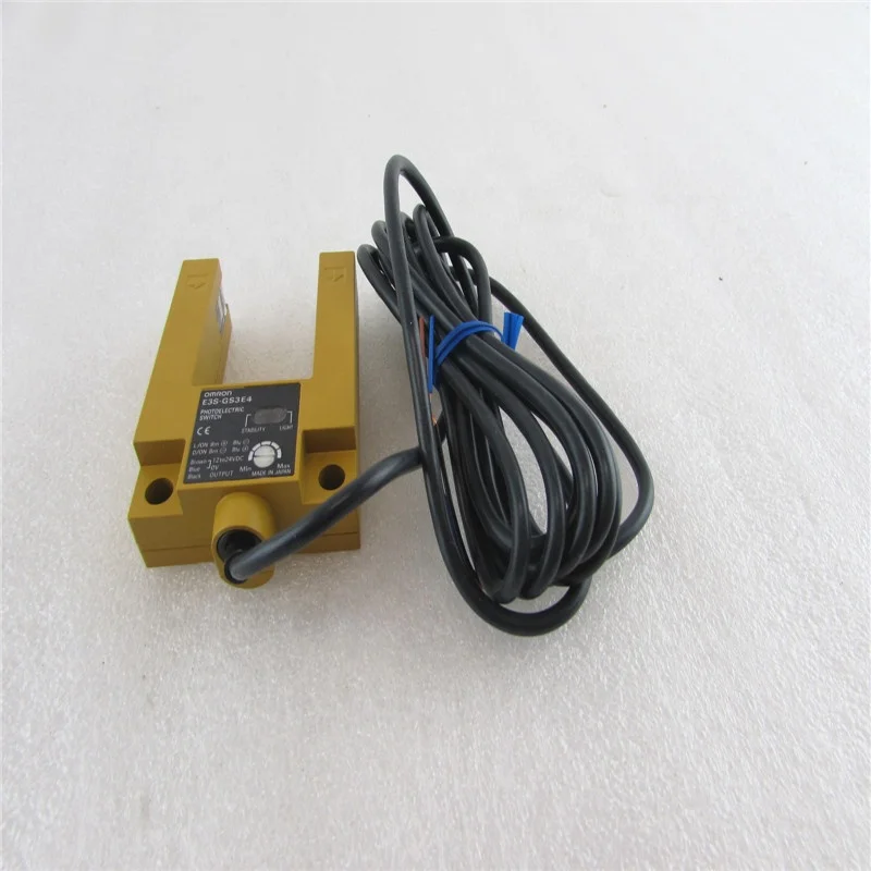 E3FB-DP22  new proximity sensor E3FB-DP22