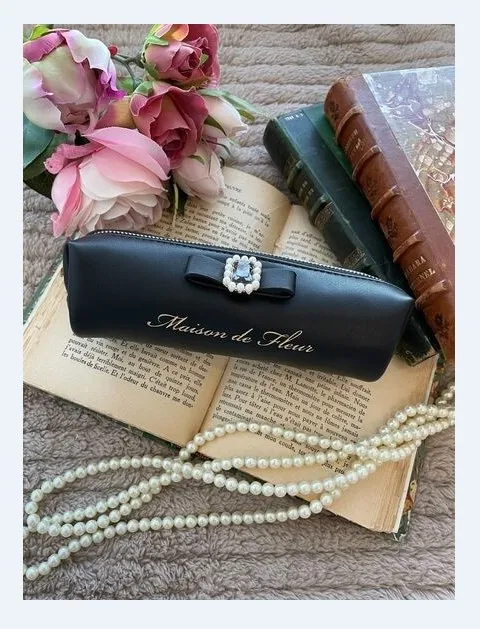 Japanese New Round Bejeweled Leather Ribbon Pencil Case Sweet and Cute Lolita Bow Rhinestone Collection Bag Cosmetic Pencil Case