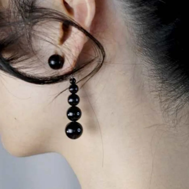 New Chinese black size gradual change bead earrings French one two wear niche black pearl earrings women's stud earrings accesso